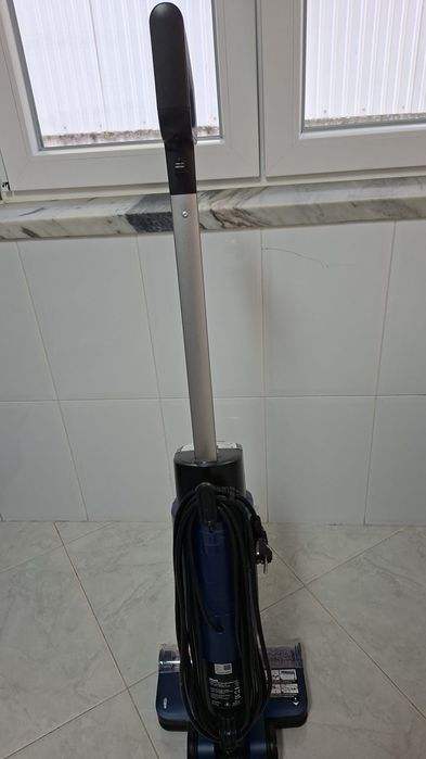 Shark Hydrovac com fio - Ainda com garantia