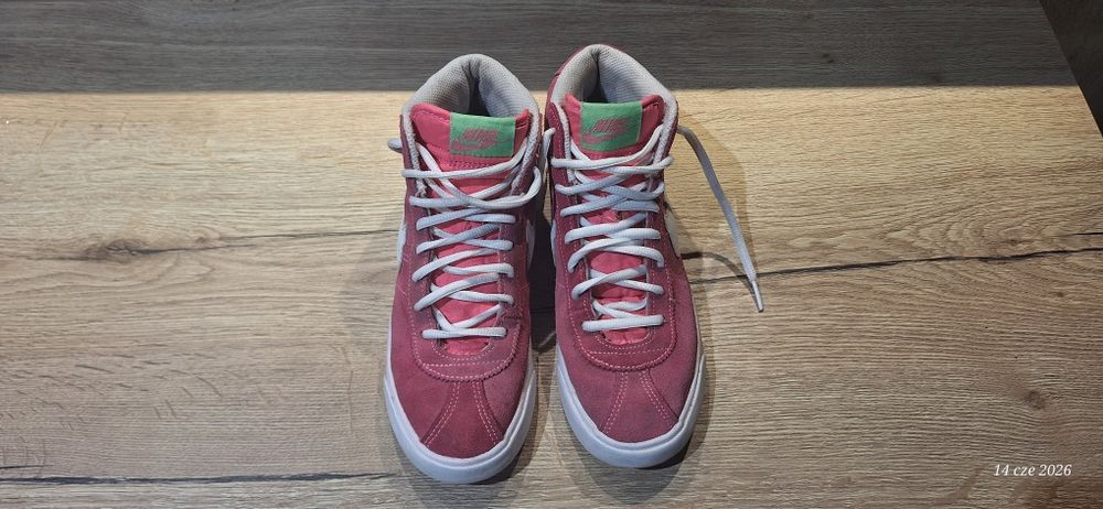 Buty Nike – różowe sneakersy za kostkę / trampki damskie Rozm. 38
