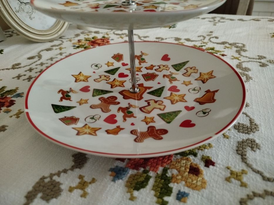 Цукерниця  двоярусна