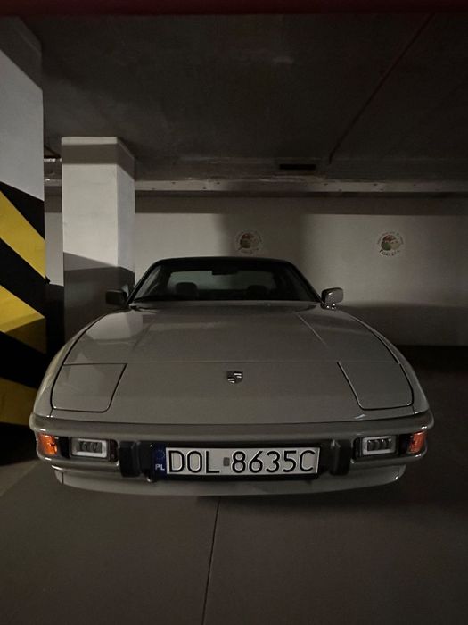 Porsche 924 Porsche 924 renovated (YouTube star)