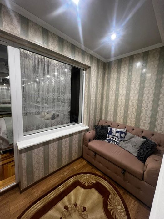 Продажа двухкомнатной квартиры с ремонтом в центре.