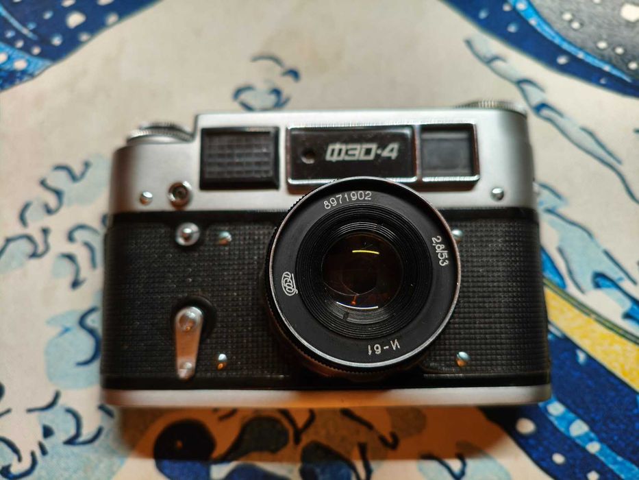 Aparat analogowy FED-4 + lampa + miernik światła