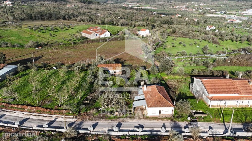 Moradia T4 com 1400m2 de terreno