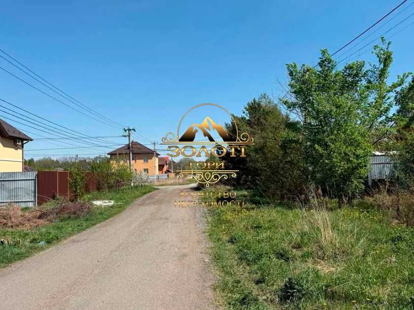 Ділянка в с. Гатне, 24 сотки біля ЖК Family-2 | Активна забудова