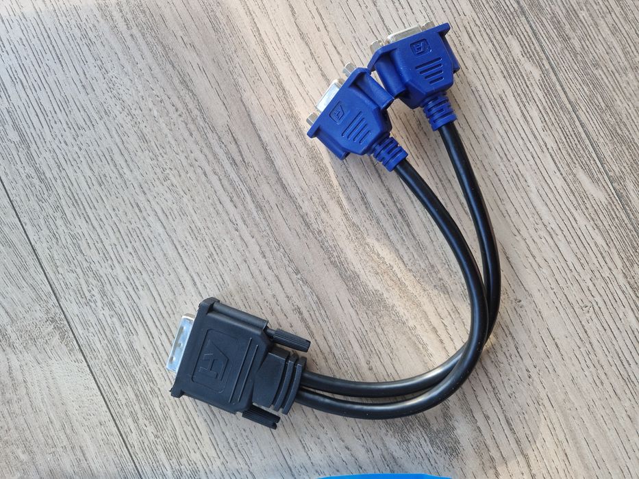 Kabel splitter DVI 2xVGA