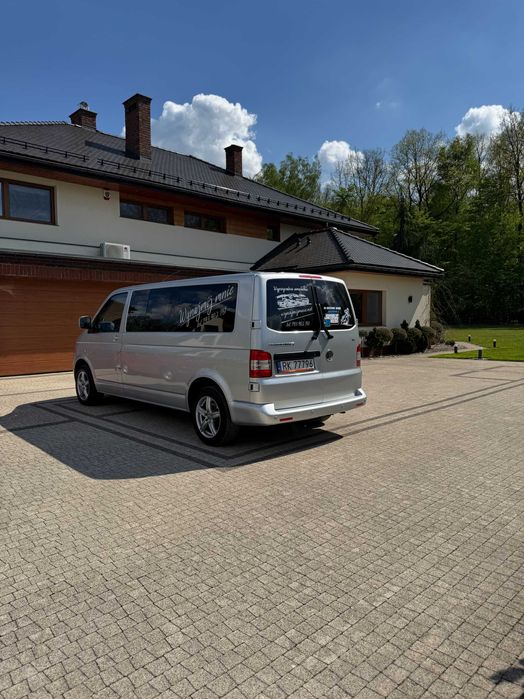 Wynajem samochodu Volkswagen Caravelle 2006r. – 9 osobowa