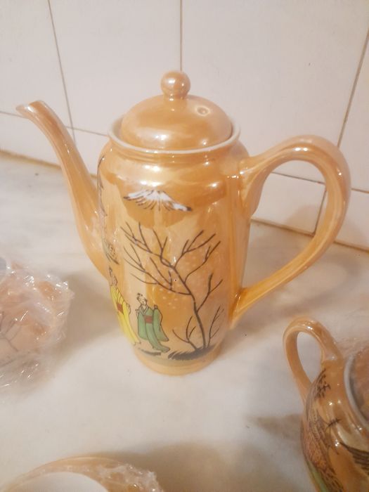 Conjunto de Peças Antigas em Porcelana de Conjunto de Café/Chá Japonês