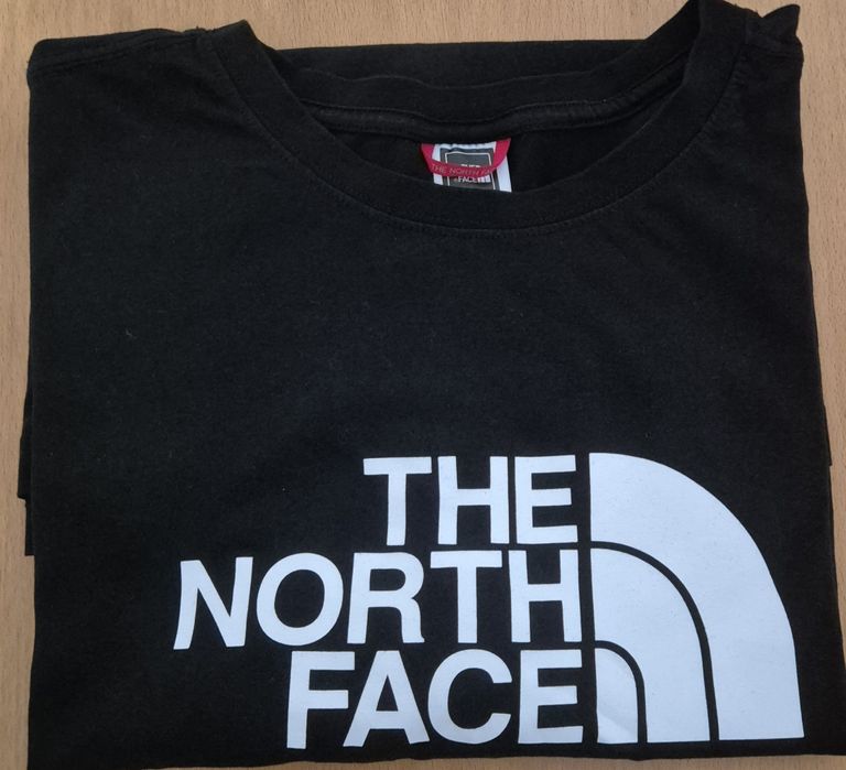 Нова оригінал футболка TNF