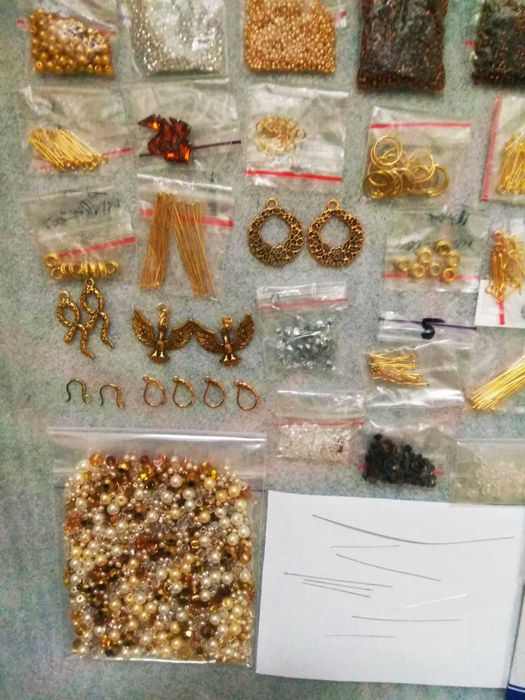 Набор для рукоделия и творчества.