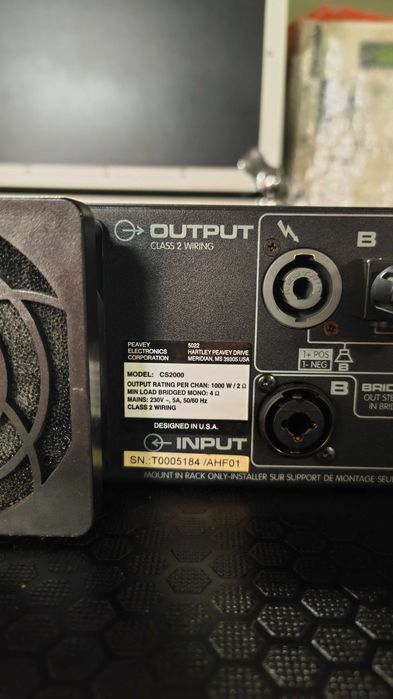 Amplificador Peavey CS2000
