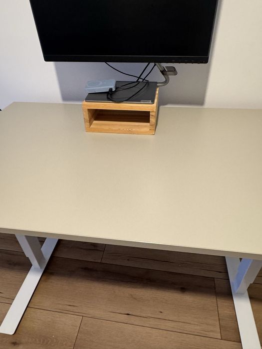 IKEA Trotten biurko z regulacją wysokości 120x70