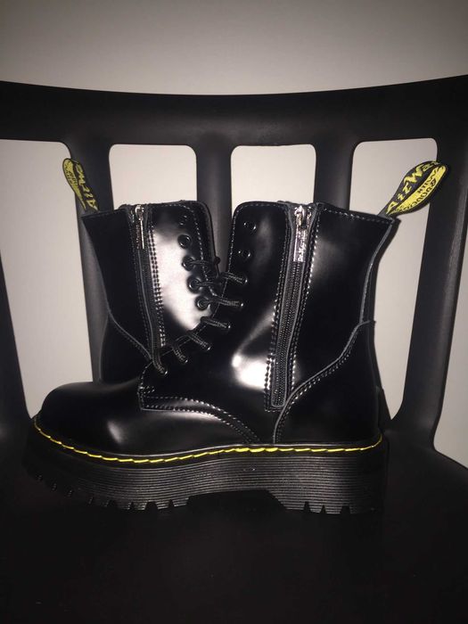 Glany Dr.Martens
