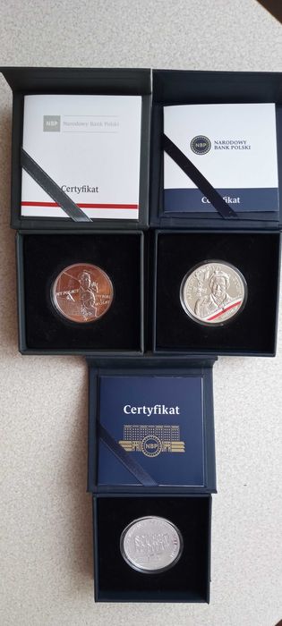 Sprzedam komplet 7 sztuk srebrnych monet z certyfikatami NBP