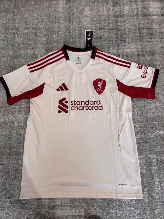 Equipamento Liverpool Salah 11
