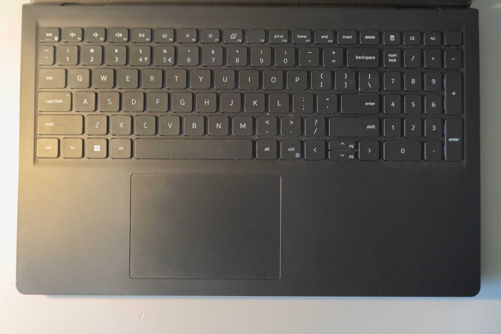 Dell Vostro 3530 i5-1335U | 16GB |  GWARANCJA | WIN 11 PRO ; do negoc.