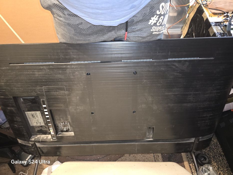 Sprzedam uszkodzony Samsung UE49NU7172UXXH zbity