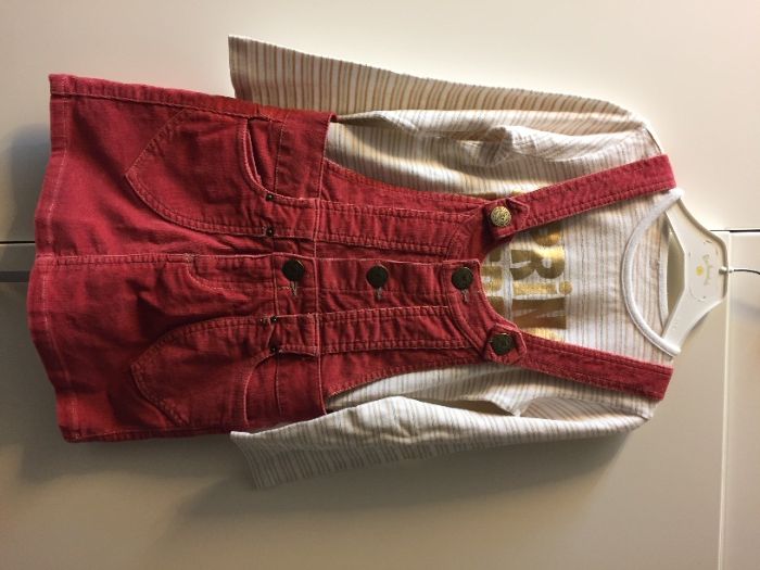 Conjunto - saia de peito e blusa