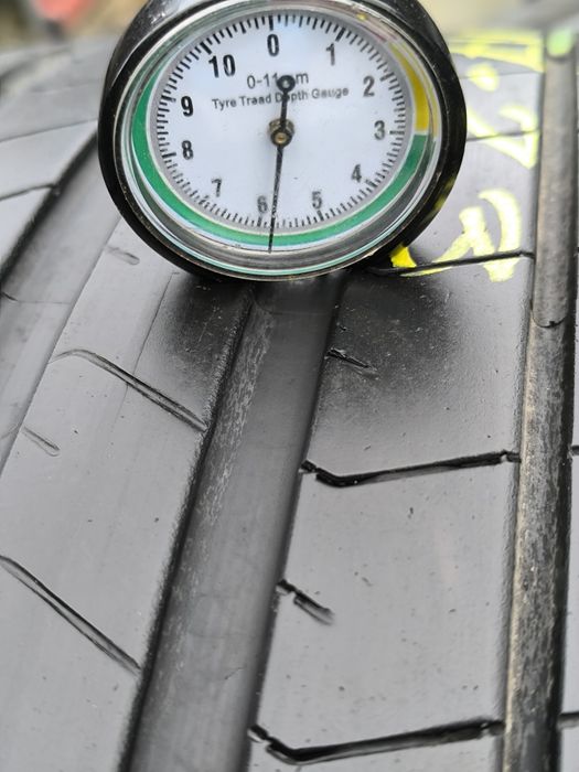 Opona Pirelli P zero 275/35/19 pojedynka