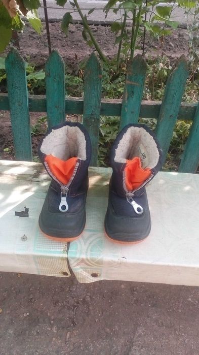 Продам Новую детскую обувь.