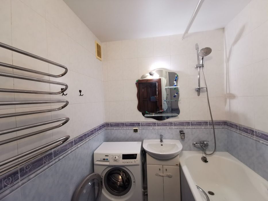 Сдам 2- к квартиру на Тополева между Королева и Вузовским