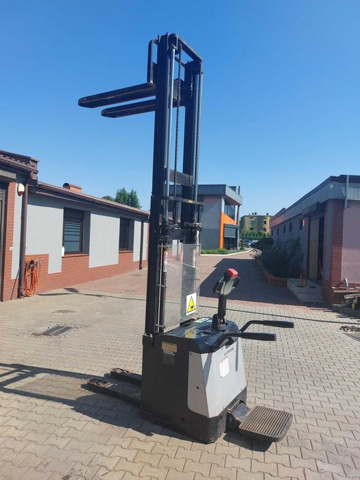 Wózek widłowy baterie po regeneracji