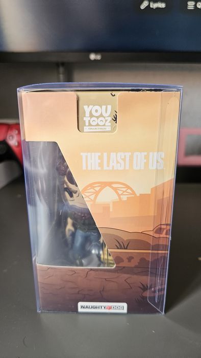 Youtooz Last of Us Joel Vinyl Figure Oficial