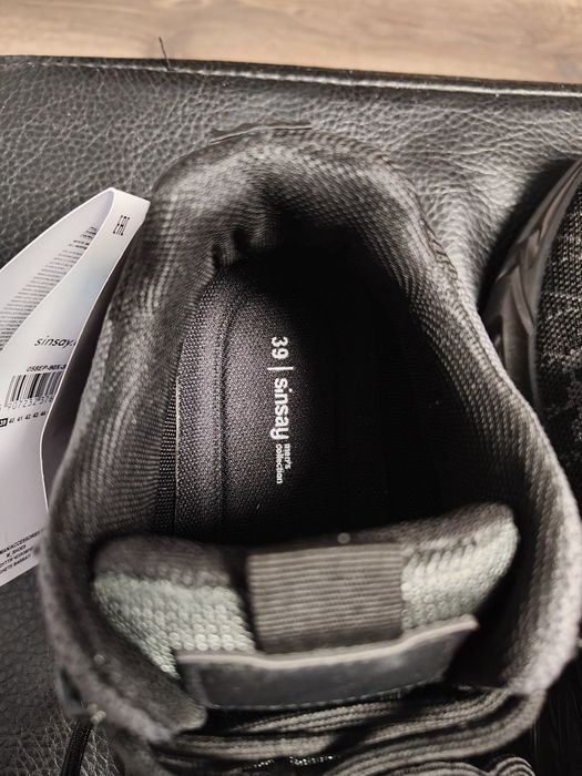 Buty młodzieżowe 39