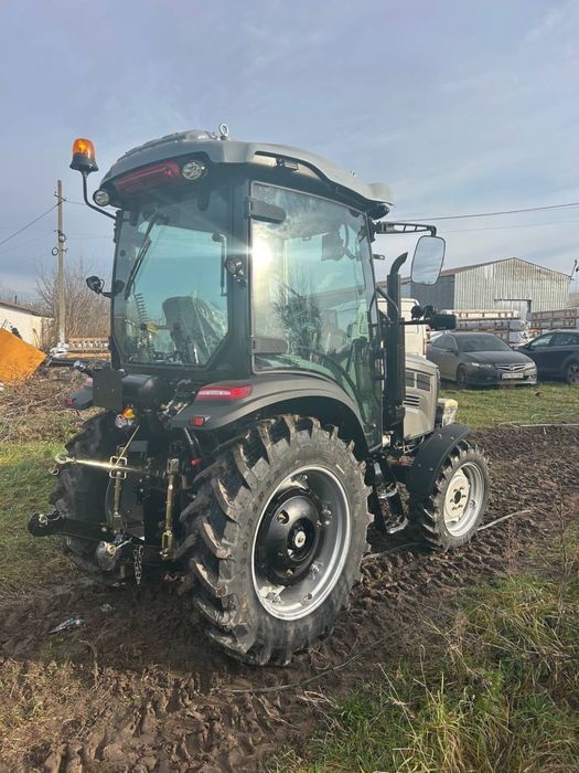 Мінітрактор Скаут ТЕ 504С широка резина