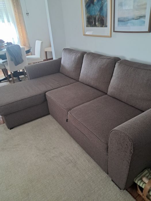 Sofá cama com chaise longue