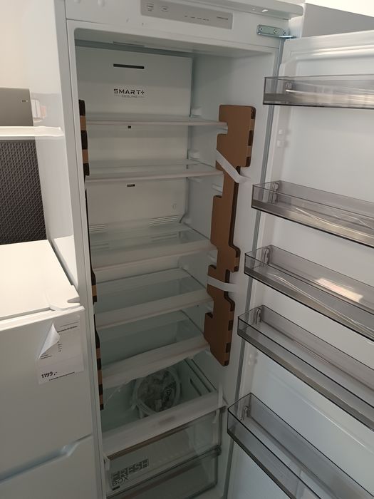 Midea Chłodziarka do zabudowy MDRE423FGE01