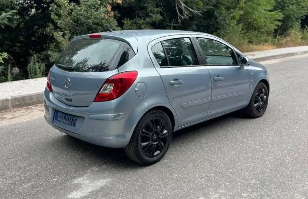 Opel Corsa D Cosmo