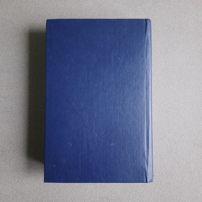 "Анжелика в Новом Свете" паперова книга російською мовою 1992р.