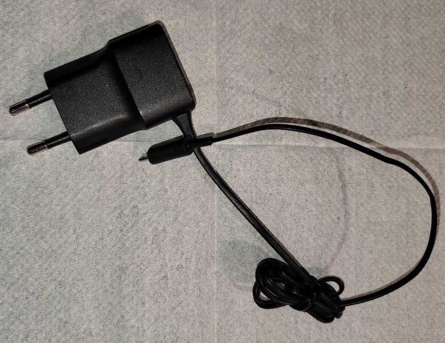 Auricular novo e carregador para " Nokia 3310 "
