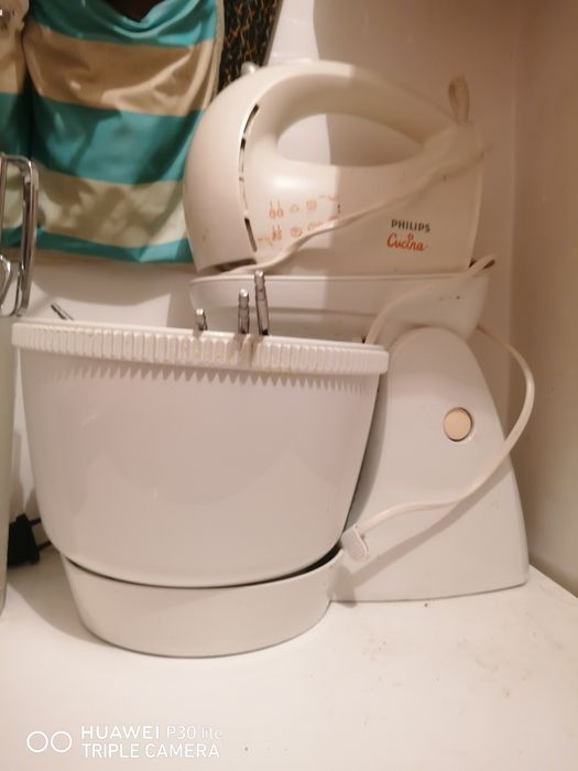 Batedeira com taça Philips