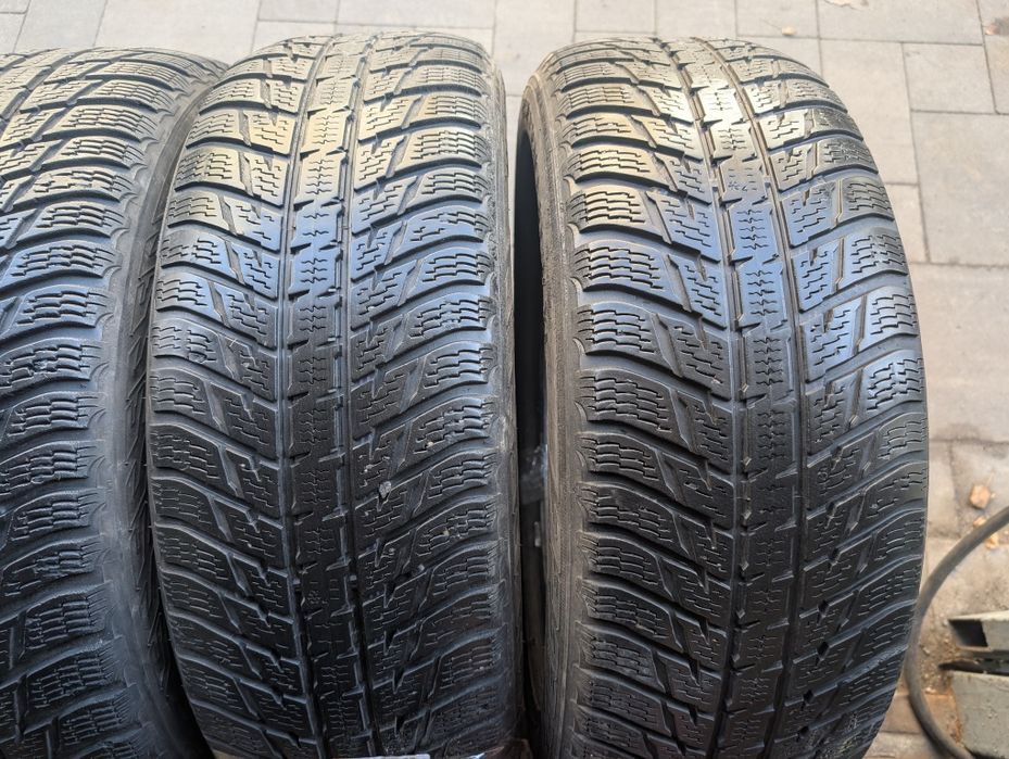 Зимняя резина 235/55 R19 Nokian Wrsuv3