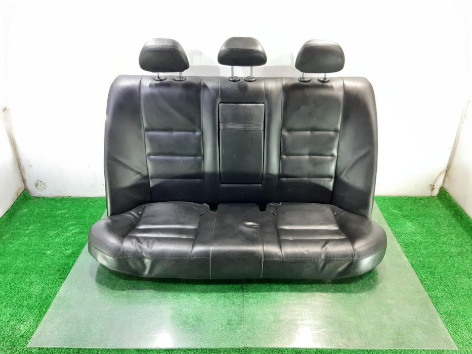 Bancos Traseiros Mercedes-Benz Clase