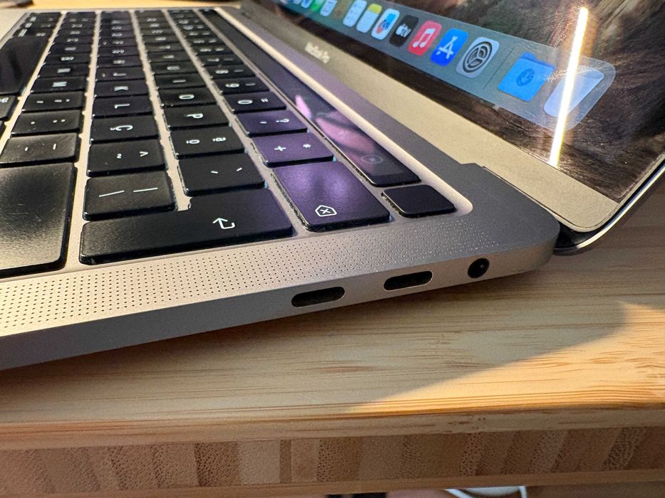 MacBook Pro i7 13 Polegadas