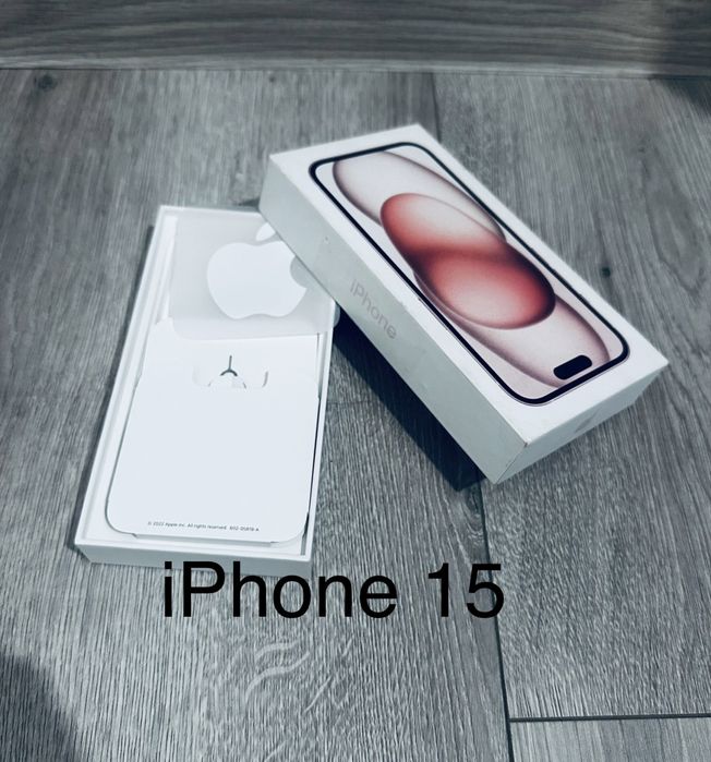 Pudełka do iPhone 15