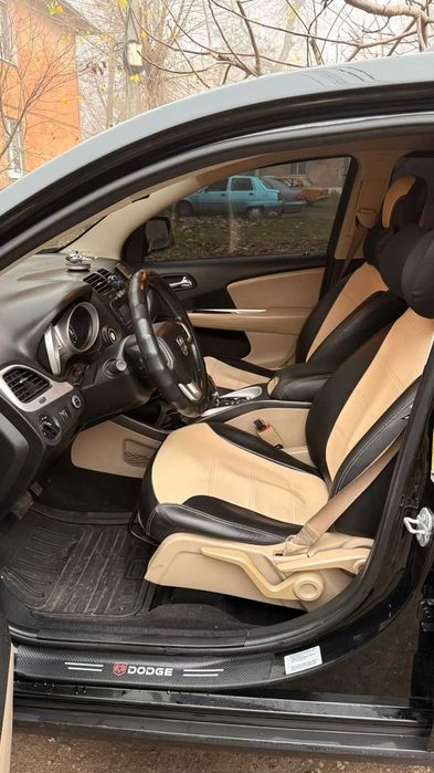 Продам Dodge Journey