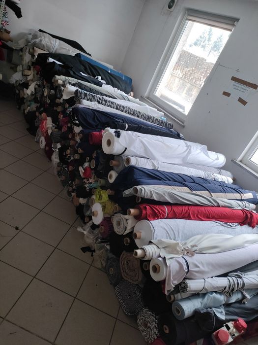 4 zł / kg Tkaniny na wagę, materiały.. Dzianiny, minimum 50kg