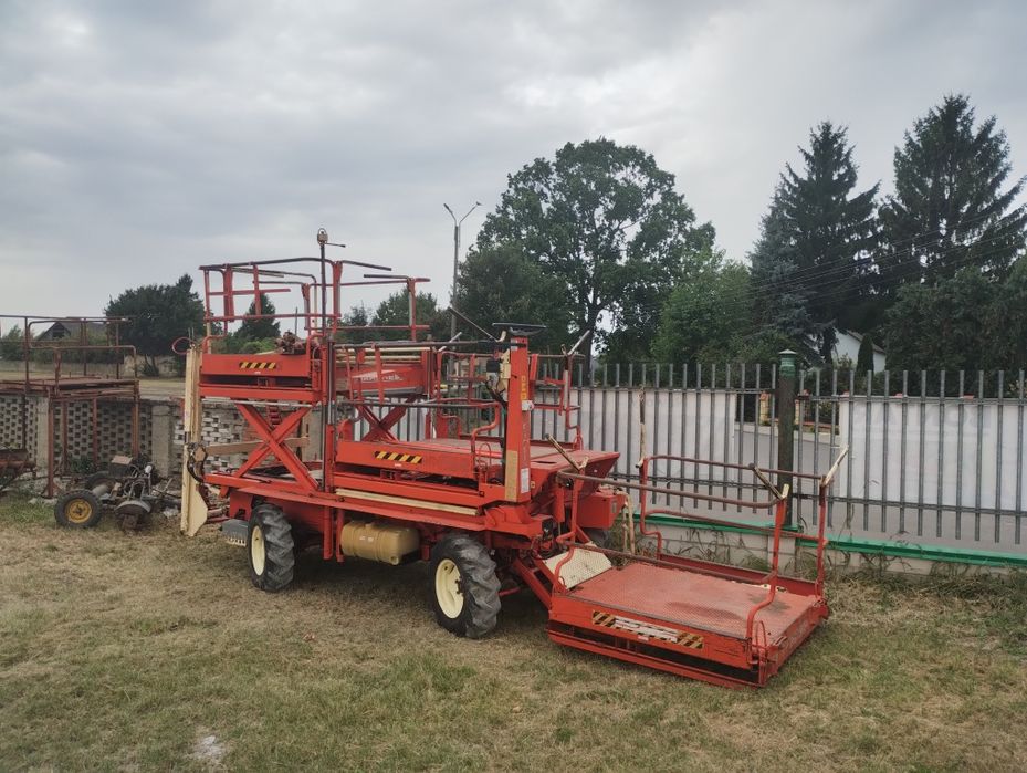 Platforma sadownicza samojezdna