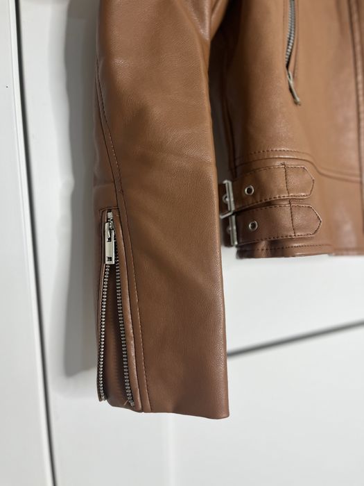 Куртка косуха жіноча