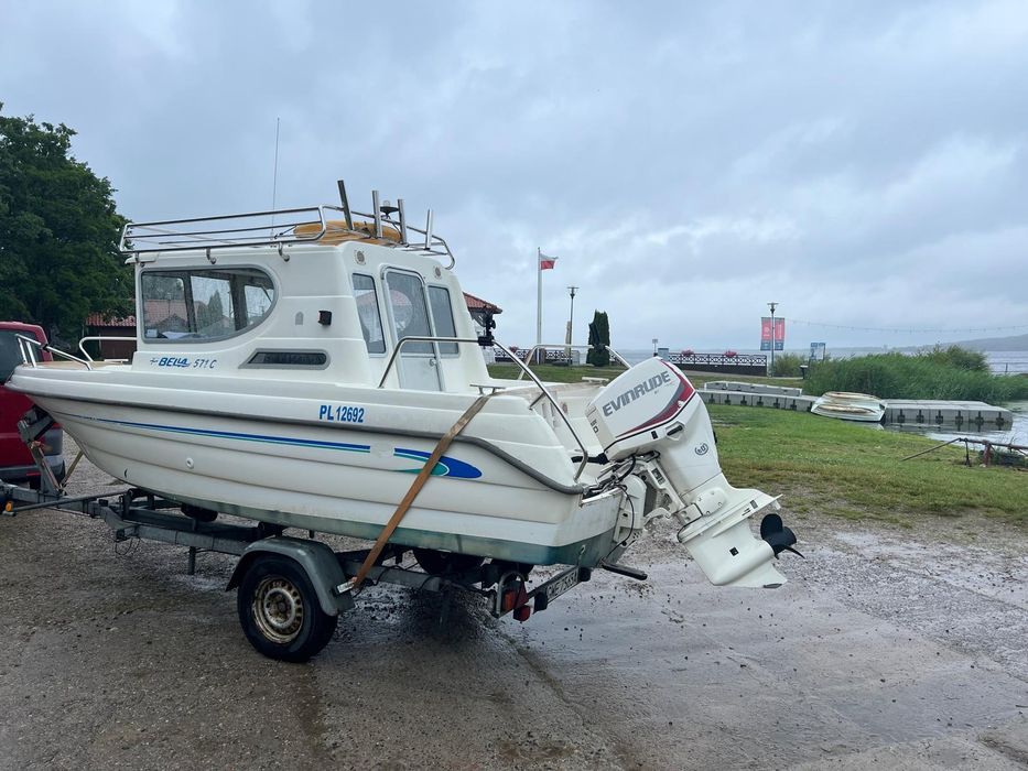 Łódż motorowa Bella 571 C
