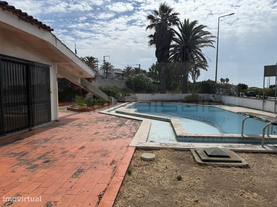 Chalet em Santa Teresinha Parede