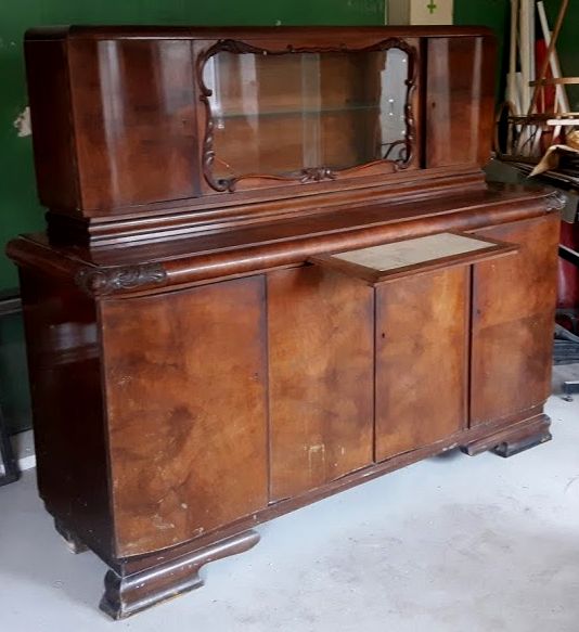 Kredens rzeźbiony z nadstawką Biedermeier z biurkiem bardzo oryginalne