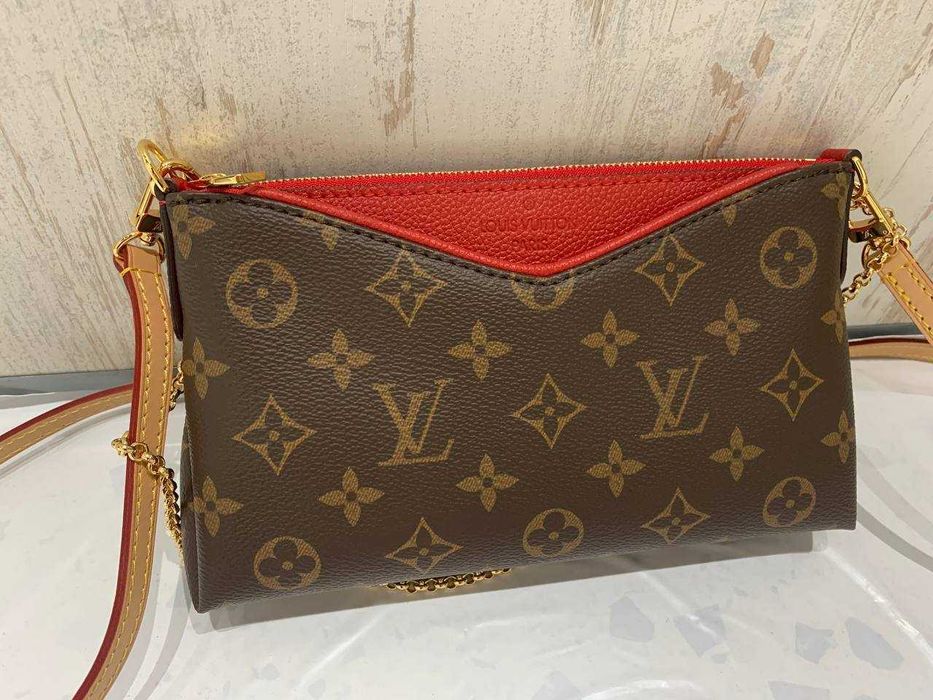 Сумочка клатч Луї Вітон Louis Vuiton, без дефектів, з документами