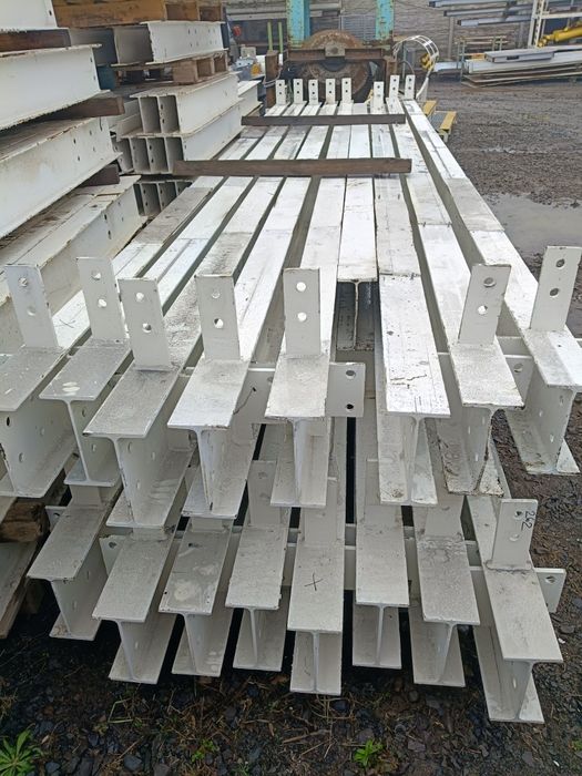 Dwuteownik 240mm słup podpora konstrukcja hala wiata magazyn