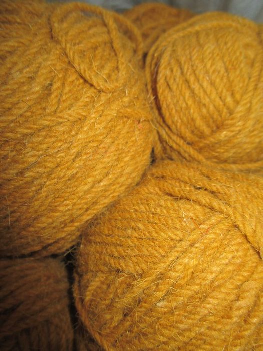 Lãs para fazer tapetes de arraiolos