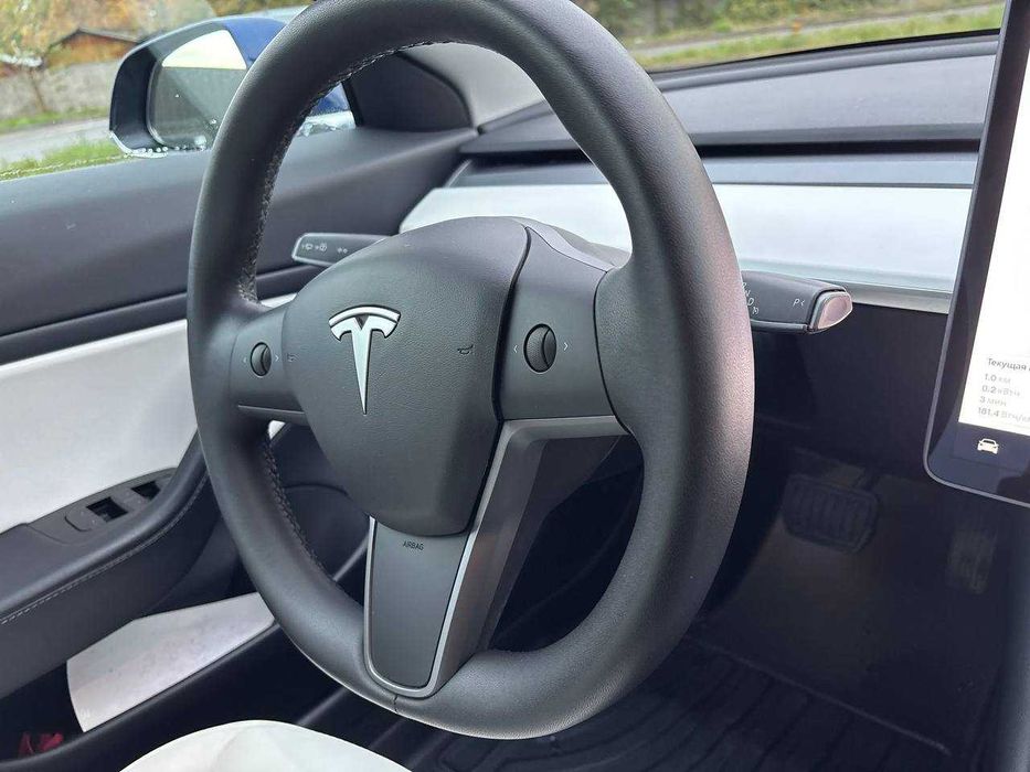 Продам Tesla Model 3 2020