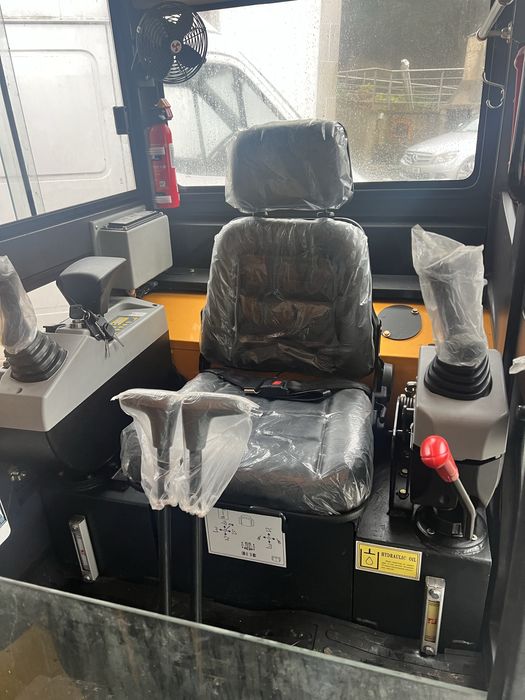 Mini guiratori 2 ton yanmar 20.5 kw Nova, cabine 27 cavalos